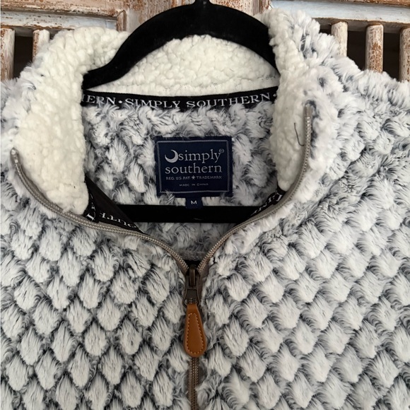 Simply Southern Simply Fuzzy Quarter Zip Sherpa Pullover - Picture 4 of 7